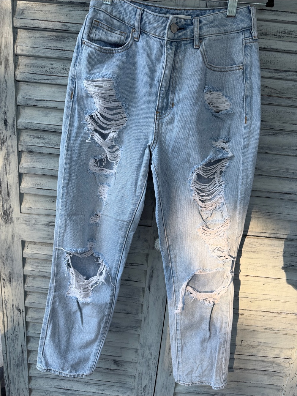Pacsun Distressed Women’s Mom Jeans Size 26